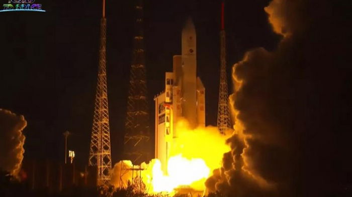 Ракета Ariane вывела на орбиту крупнейший спутник Eutelsat