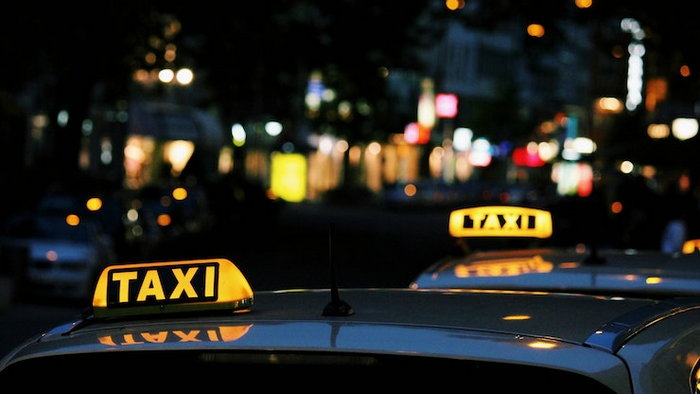 Сколько стоит такси в городе Саки?