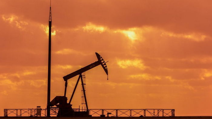 Нефть дорожает рекордными темпами за полгода