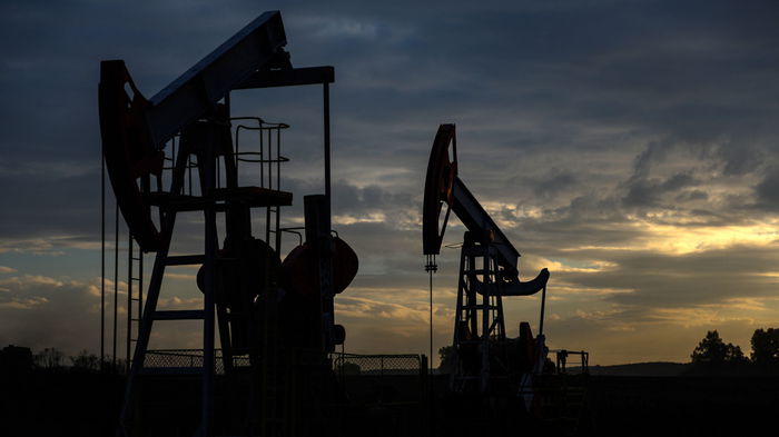 Цена на российскую нефть Urals упала ниже $44 — Bloomberg