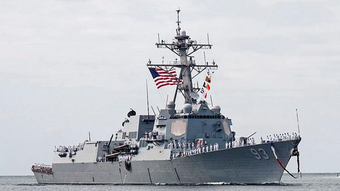 Китай раздражен проходом эсминца США через Тайваньский пролив