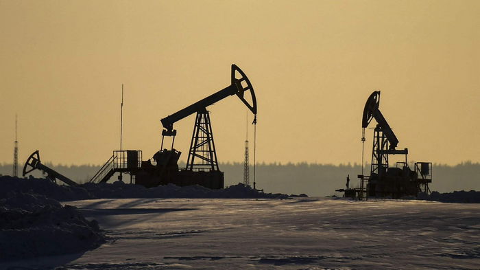 Нефть дешевеет из-за опасений глобального экономического спада