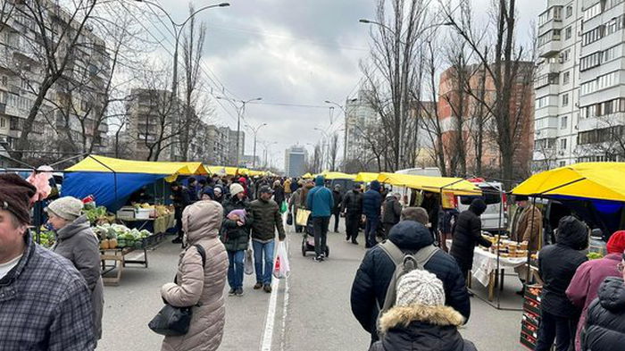На киевских рынках и ярмарках можно будет расплачиваться картой