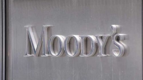 Moody's ухудшает прогноз для банковской системы США: перспективы стано...