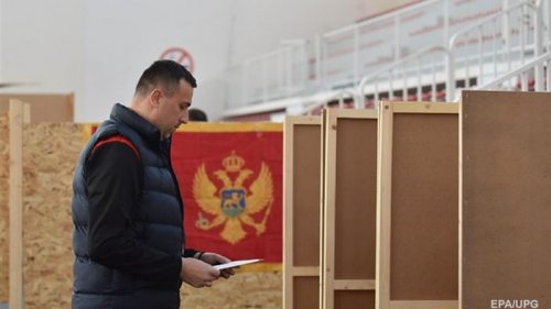 Во второй тур выборов президента Черногории прошли проевропейские канд...