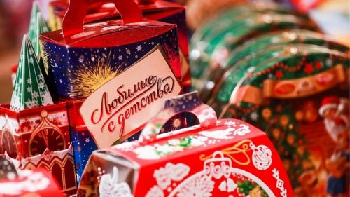 Преимущества сладких новогодних подарков для детей