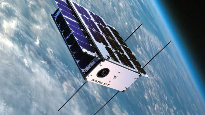 SpaceX поможет испанской компании запустить спутниковую связь для смартфонов