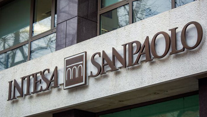 Итальянская банковская группа Intesa планирует покинуть рынок России