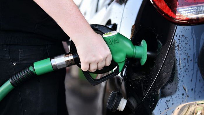 Топливо дешевеет: сколько стоят бензин, дизель и автогаз на АЗС