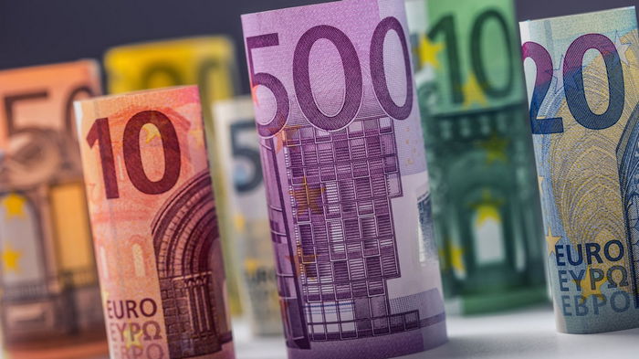 Доля евро в международных платежах упала до трехлетнего минимума