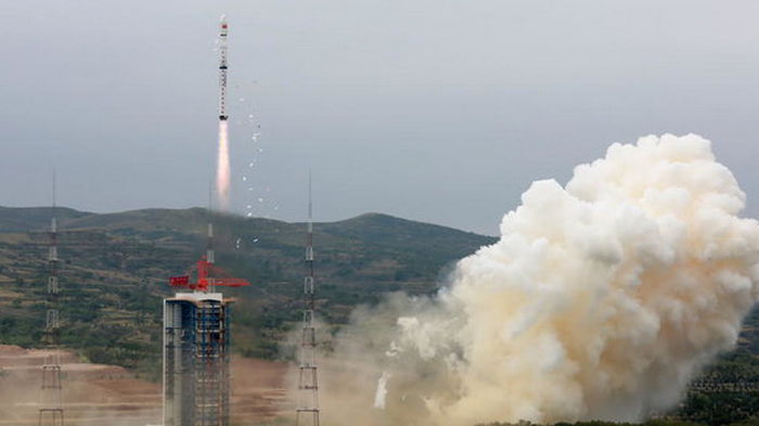 Китайский космический самолет выпустил на орбиту неизвестный объект – исследование