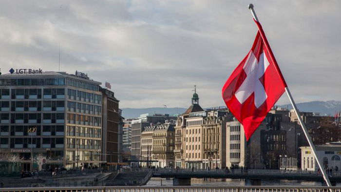 В Швейцарии разбился туристический самолет: есть погибшие