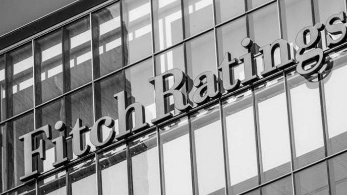 Fitch поставило на пересмотр кредитный рейтинг США из-за угрозы дефолта