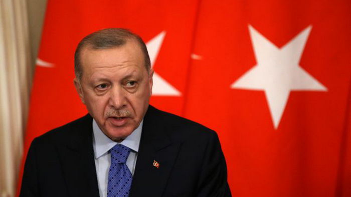 Инвесторы не рады: победа Эрдогана привела к падению турецкой лиры