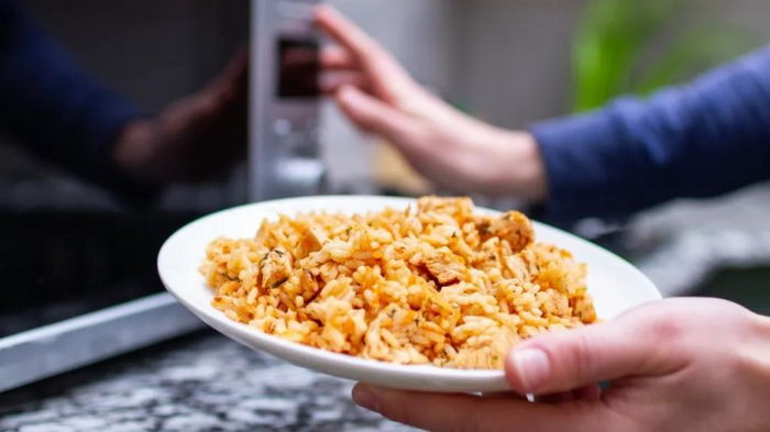 Ученые рассказали, почему не стоит разогревать рис больше одного раза