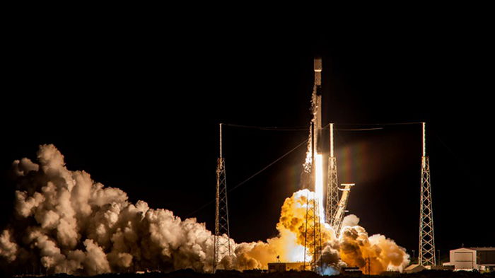 SpaceX вывела на орбиту 52 спутника Starlink