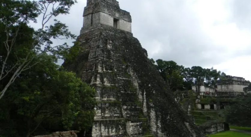 Затерянные пирамиды. Археологи наткнулись на древний город майя, которому более тысячи лет