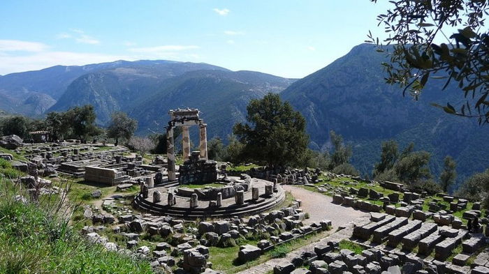 Древние греки строили свои храмы на линиях разломов земной коры: зачем они это делали