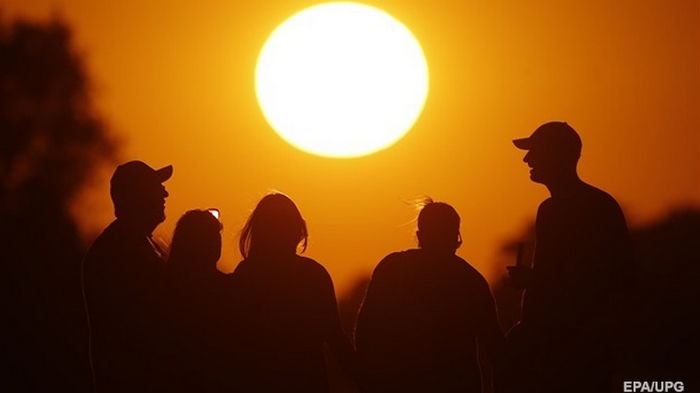 Рекордная жара на планете держится третий день подряд