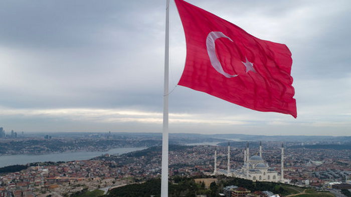 Турция повысила налоги на топливо почти на 200%