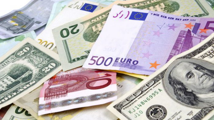 Гривна четвертый день подряд укрепляется по отношению к евро. Курс НБУ