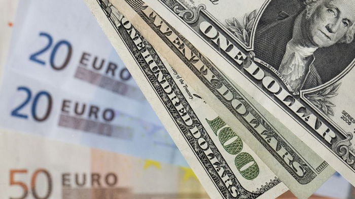 Евро продолжает обновлять рекорды. Курсы валют НБУ