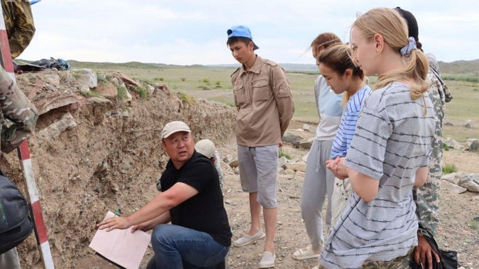 Посвящена культу лошади: в Казахстане нашли древнюю пирамиду, которой 4000 лет (фото)