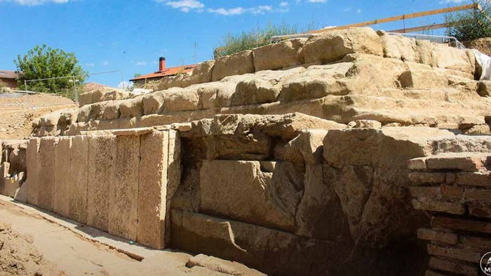 Археологический клад. На севере Италии обнаружен массивный храм Капитолий І века (фото)