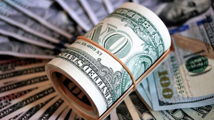 Доллар установил новый рекорд в международных расчетах — Bloomberg