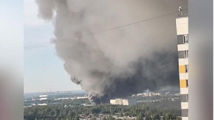 В Санкт-Петербурге произошел масштабный пожар на комбинате