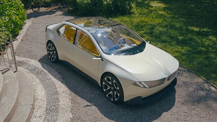 BMW представила новый концепт-кар Vision Neue Klasse с панорамной крышей (видео)