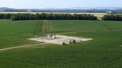 Чехия национализировала шесть подземных газохранилищ за 360 млн е...