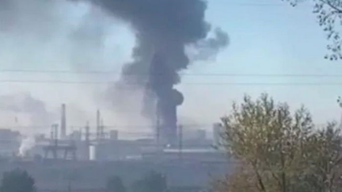 В России горит алюминиевый завод
