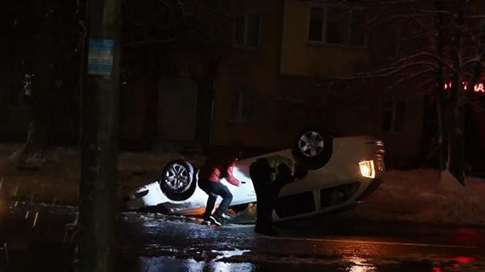 В ДТП в Ровно травмировались три человека (видео)