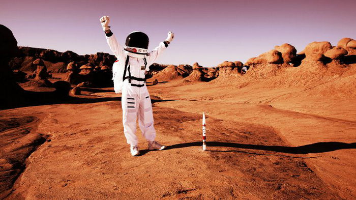 Жуткая пустынная планета: стоит ли людям лететь на Марс и что там с нами может произойти