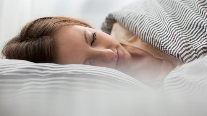 Простой и вкусный способ настроится на отдых: польза фруктов для сна, подтвержденная наукой