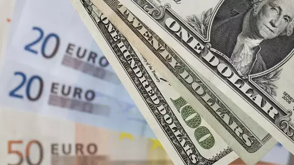 НБУ повышает официальный курс доллара второй день подряд