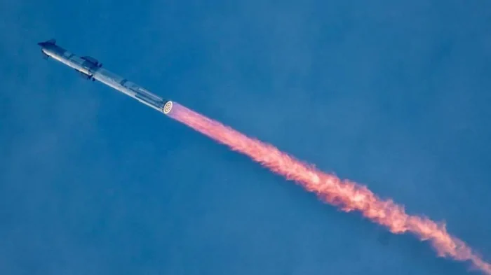 Успешный полет, но не совсем: как прошел запуск ракеты Starship компании Илона Маска (видео)