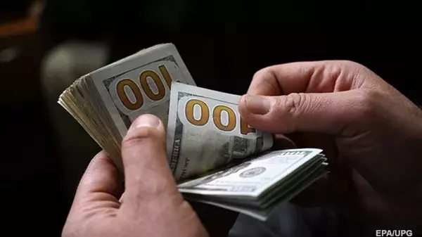 НБУ пояснил повышение спроса на валюту и рост курса доллара
