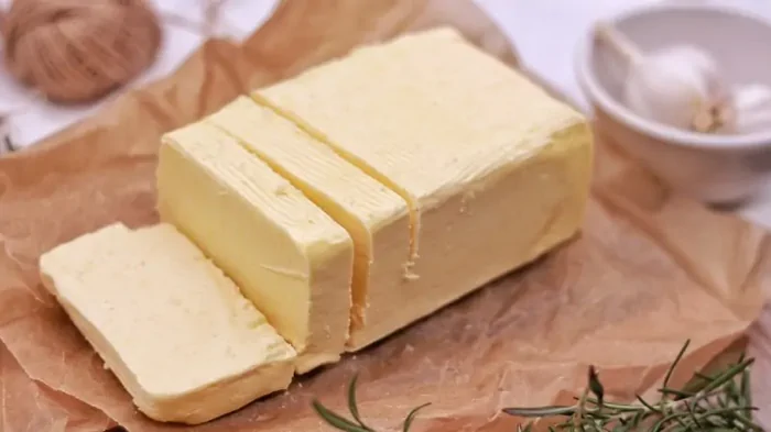 Масло или маргарин: ученые положили конец спорам о том, какой продукт полезнее