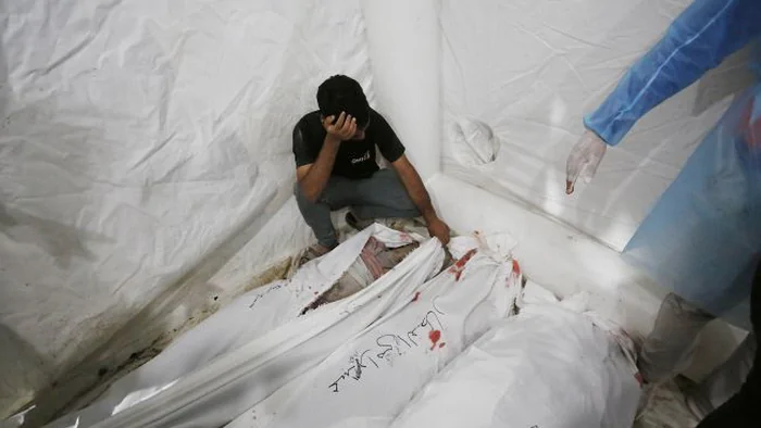 В результате удара по лагерю для беженцев в Газе погибли 13 человек, большинство из них дети, — CNN
