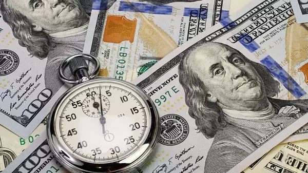 МВФ дал прогноз курса доллара к гривне до 2029 года