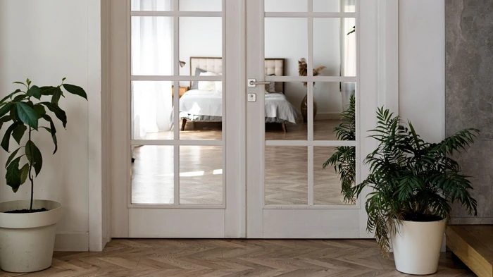 пластиковые двери