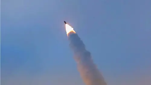 Северная Корея запустила 10 баллистических ракет