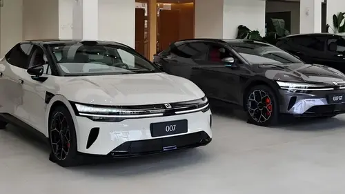 Запас хода 900 км и сверхбыстрая зарядка: Zeekr показал стильные и мощные э...