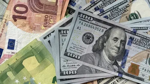 Что будет с курсом доллара перед Пасхой: прогноз банкира до 12 ап...