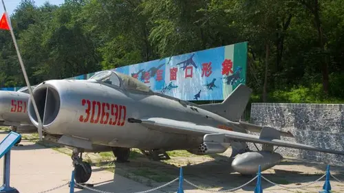 Китай размещает истребители-дроны возле Тайваньского пролива, — Reuters