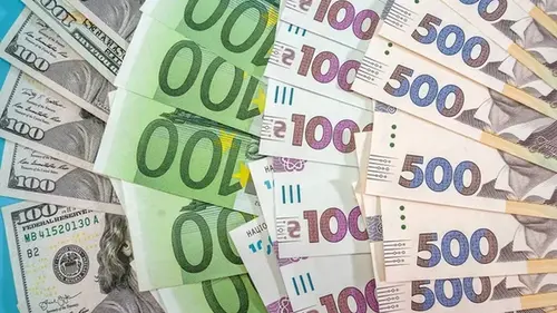 Доллар замер, евро падает: какой курс на 27 марта и утихла ли «паника» на в...