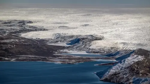 Ученые узнали скрытую причину таяния ледников в Гренландии