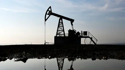 На мировом рынке нефти паника: трейдеры гоняются за свободными баррелями